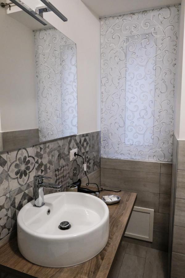 Antica Dimora Maravigna Hotel Катания Екстериор снимка